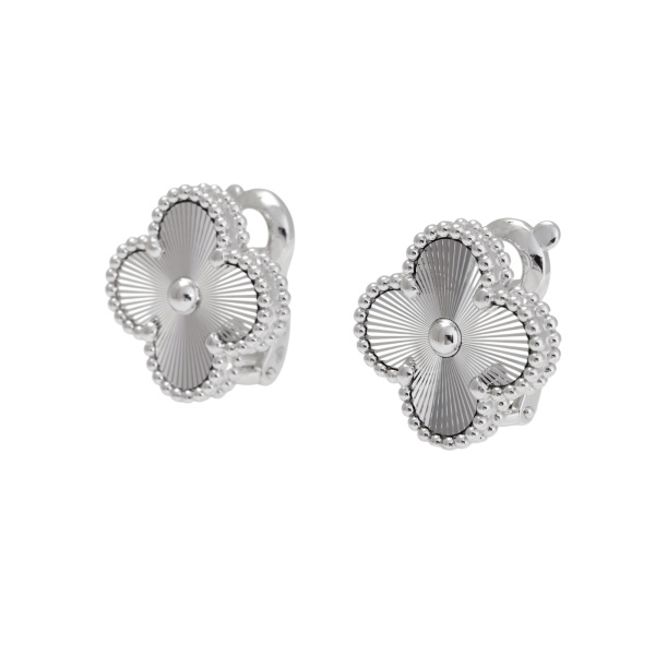 ヴァンクリーフアンドアーペル　vancleef&arpels ヴァンクリ ヴァンクリーフ&アーペル(Van Cleef & Arpels) 高級ジュエリーの